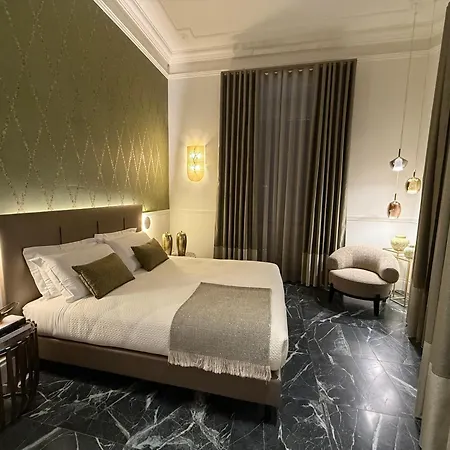 Πανσιόν Lovely 4*