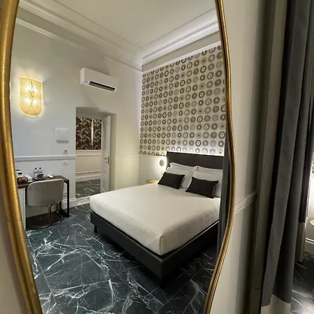 Πανσιόν Lovely 4*